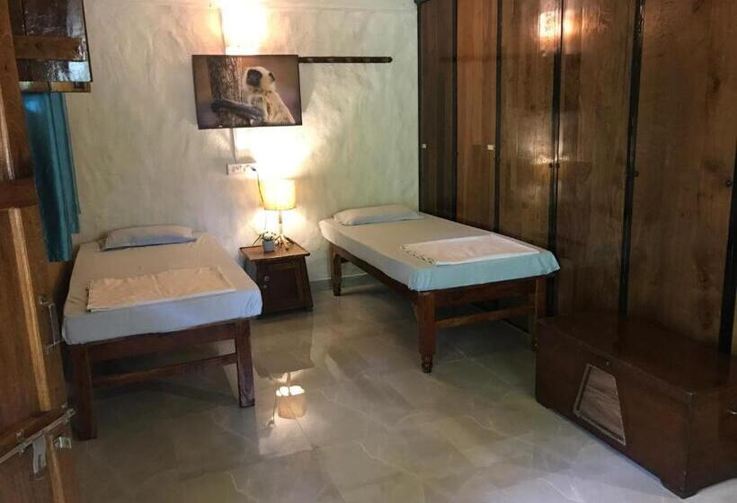 酒店 Kamp Kamouflage Kanha