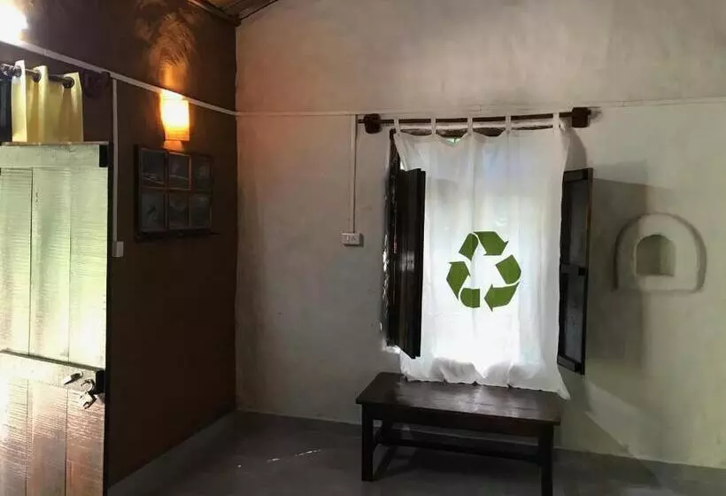 ホテル Kamp Kamouflage Kanha