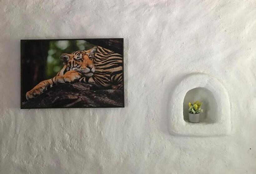 酒店 Kamp Kamouflage Kanha