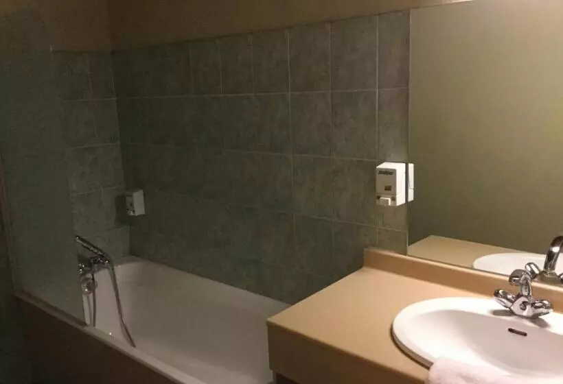 Hotelli La Fleur De Lys