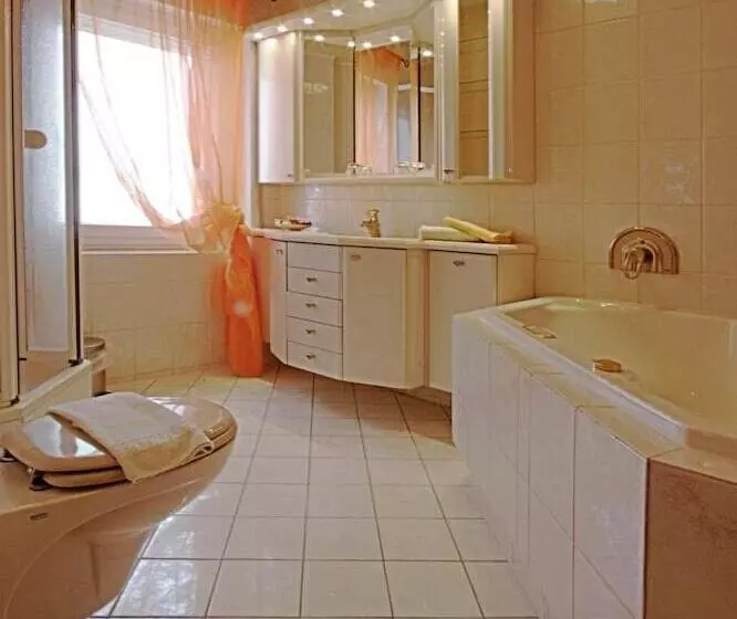 ホテル Restaurant Alter Krug Kallinchen