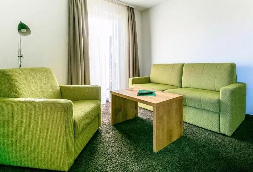 Hotelli Restaurant Sennhütte Im Herzen Des Südschwarzwalds