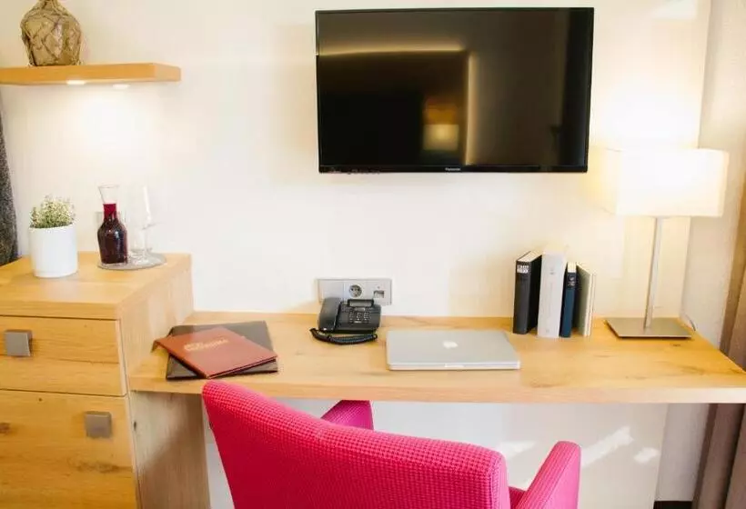 Hotelli Restaurant Sennhütte Im Herzen Des Südschwarzwalds