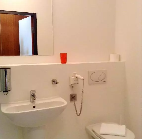 Hotelli Thalinger Hof