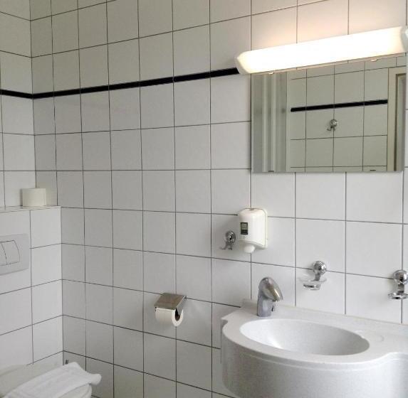 Отель Thalinger Hof