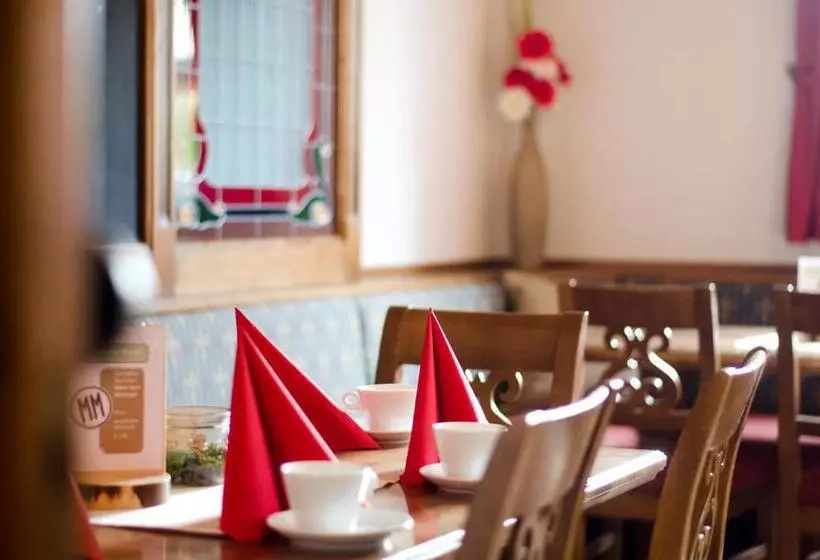 Hotelli Thalinger Hof