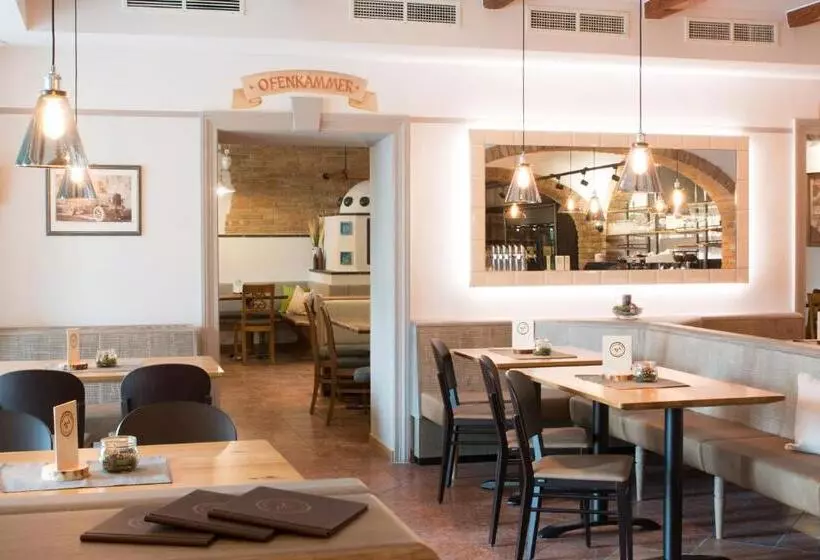 Hotelli Thalinger Hof