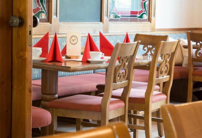 Отель Thalinger Hof