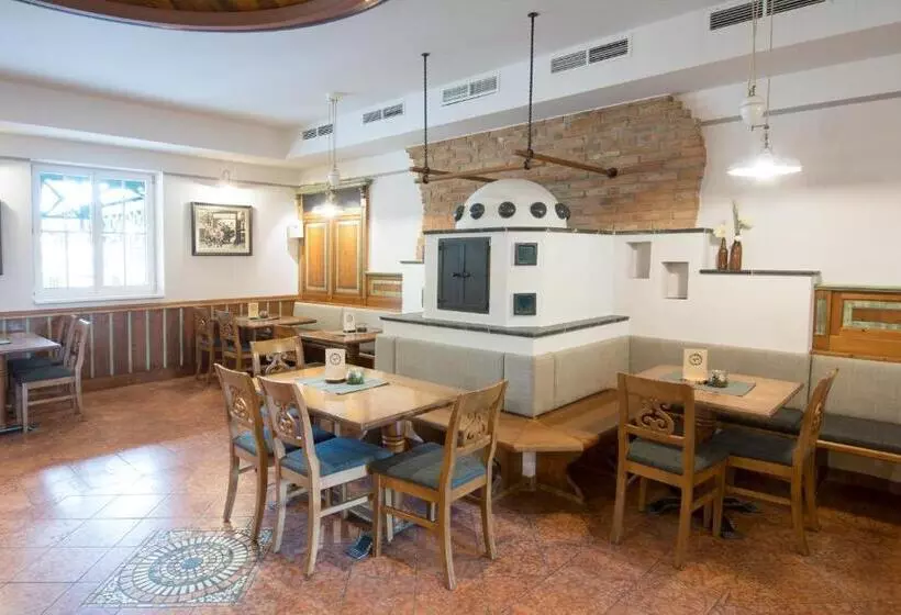 Hotelli Thalinger Hof