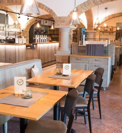 Отель Thalinger Hof