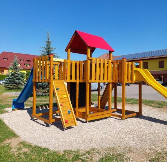 酒店 Tři Věžičky