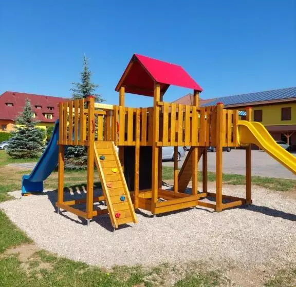 Hotelli Tři Věžičky