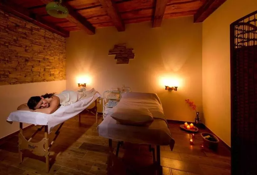 Hotelli Tři Věžičky