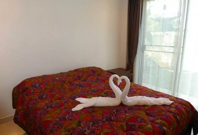 Oasis Garden & Pool Villa At Vip Resort