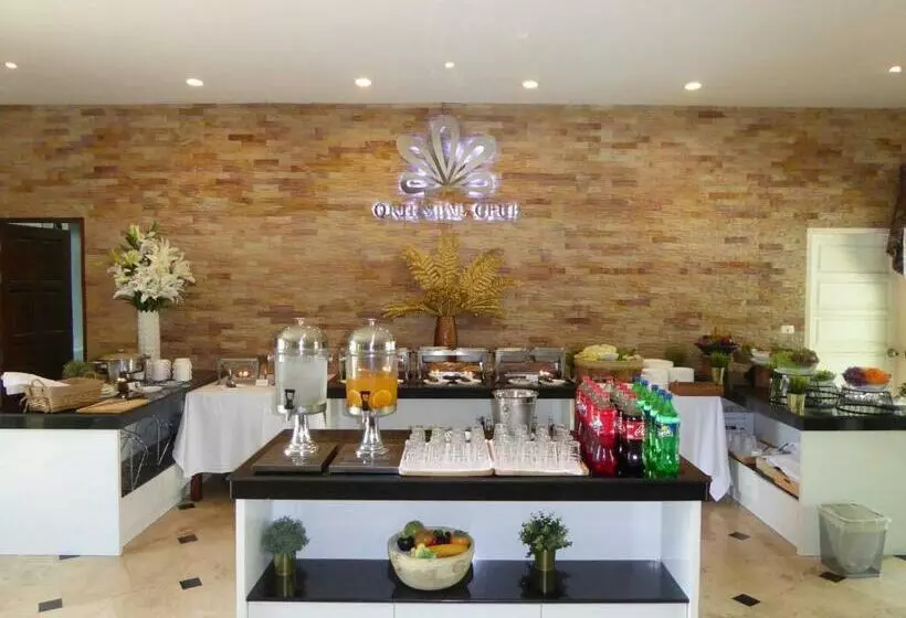 Oasis Garden & Pool Villa At Vip Resort