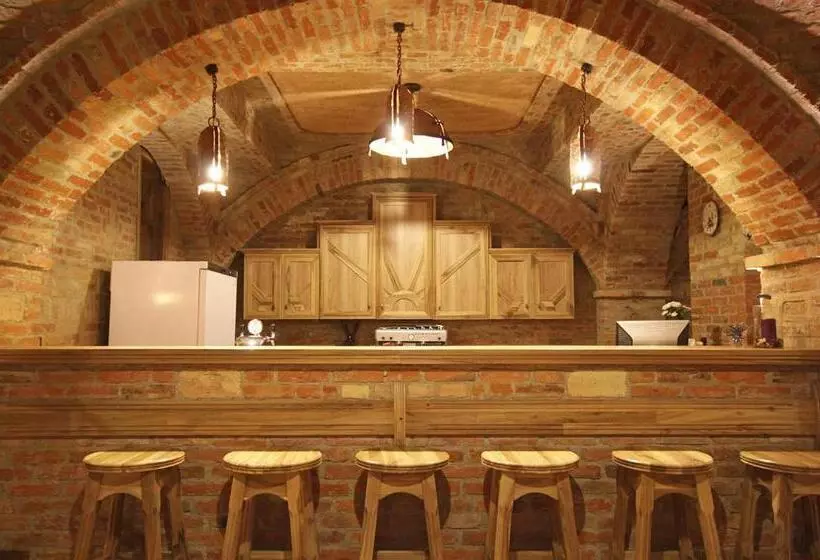 Majatalo Penzión Kállai A Vináreň