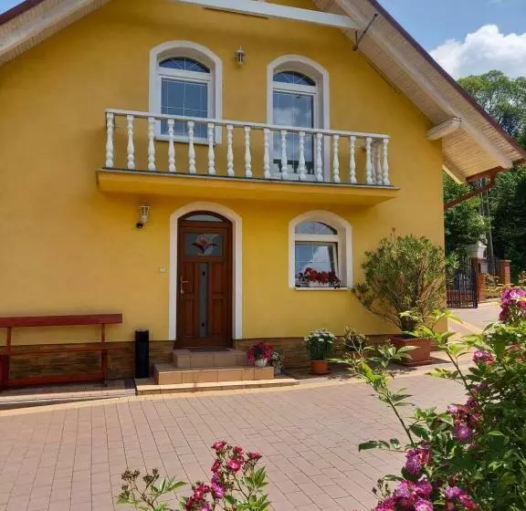 Majatalo Penzion Dominika