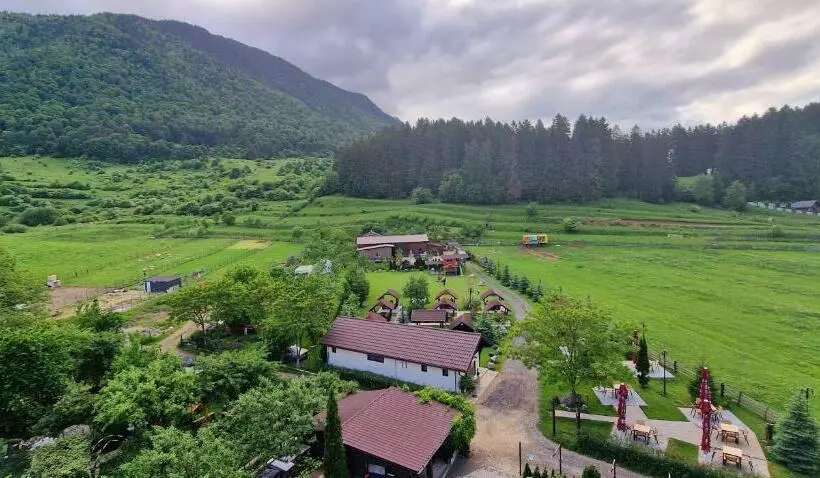 Majatalo Vila Hora Cu Brazi