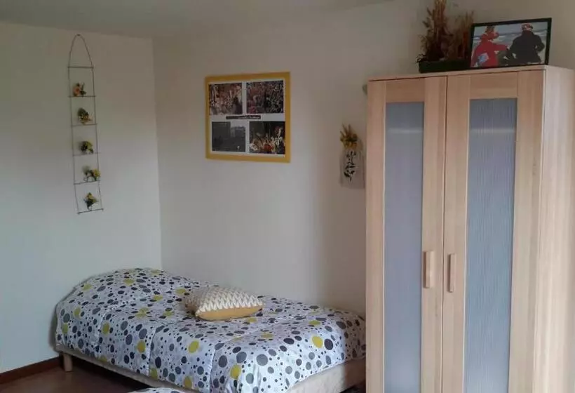 Aamiaismajoitus (B&B) Au Gallodrome Maison D Hôtes Et Table D Hôtes En Estaminet Privé
