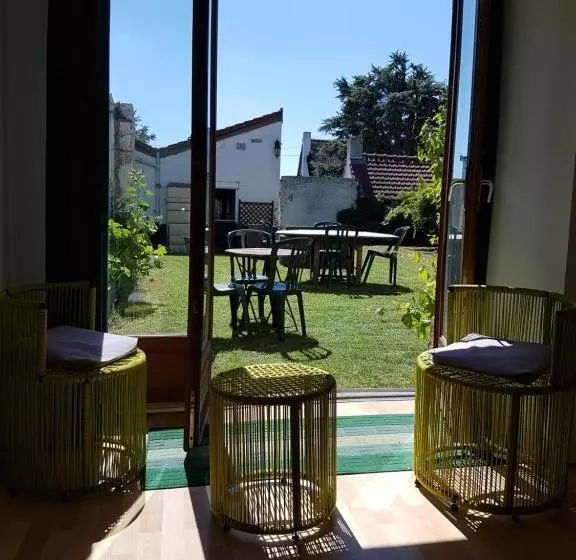 Aamiaismajoitus (B&B) Au Gallodrome Maison D Hôtes Et Table D Hôtes En Estaminet Privé