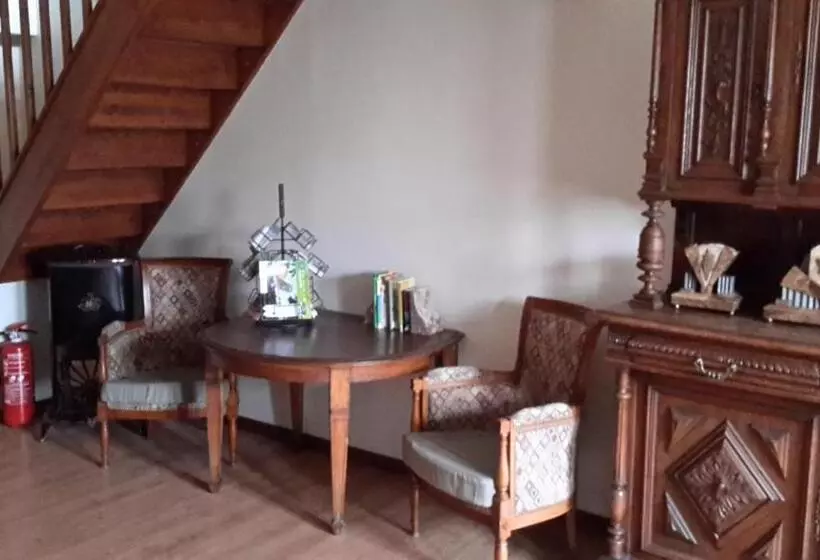Aamiaismajoitus (B&B) Au Gallodrome Maison D Hôtes Et Table D Hôtes En Estaminet Privé