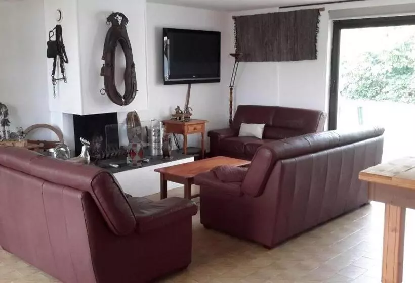 Aamiaismajoitus (B&B) Au Gallodrome Maison D Hôtes Et Table D Hôtes En Estaminet Privé