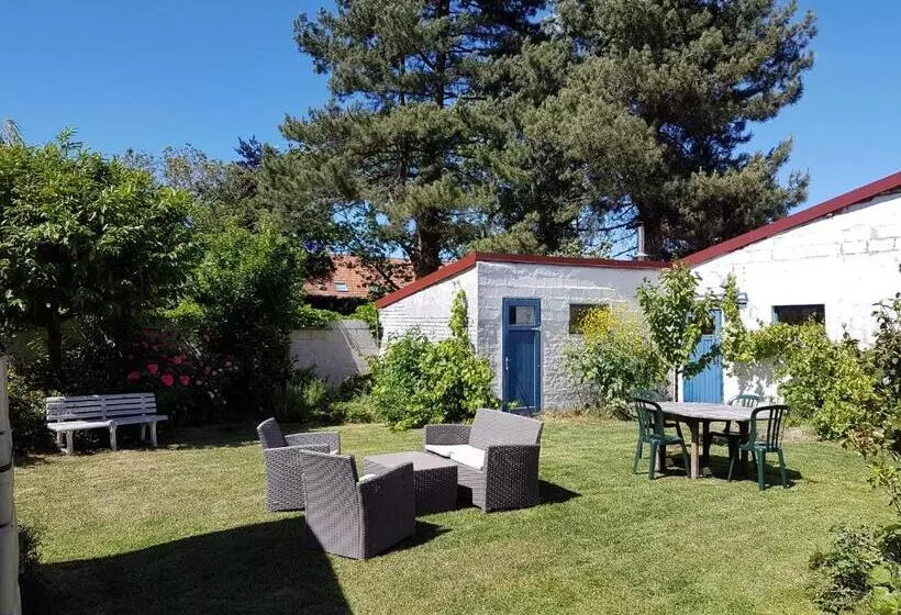 Aamiaismajoitus (B&B) Au Gallodrome Maison D Hôtes Et Table D Hôtes En Estaminet Privé