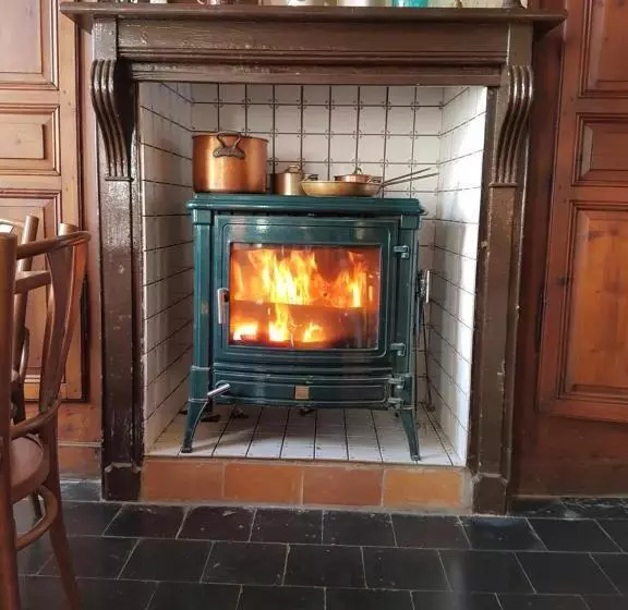 Aamiaismajoitus (B&B) Au Gallodrome Maison D Hôtes Et Table D Hôtes En Estaminet Privé