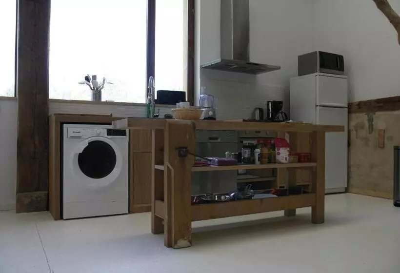 Aamiaismajoitus (B&B) Château De Miromesnil