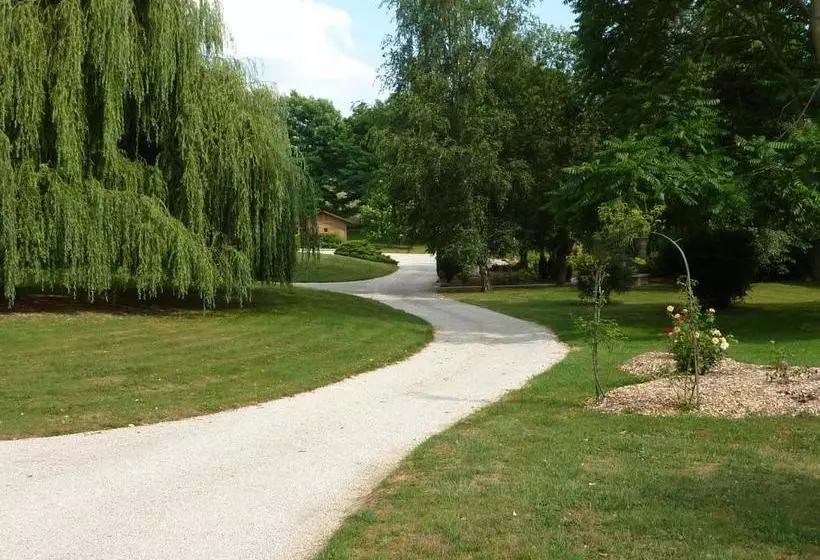 Aamiaismajoitus (B&B) Clos De La Natouze