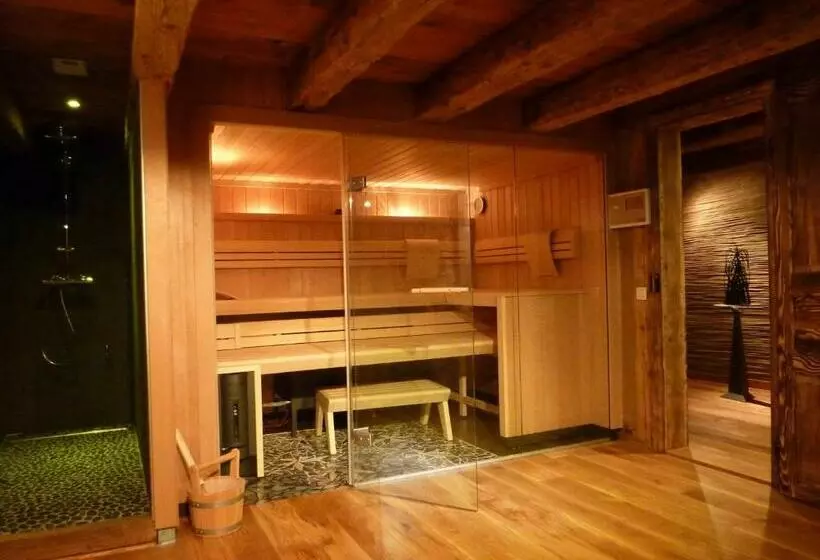 Aamiaismajoitus (B&B) La Maison D'artgile