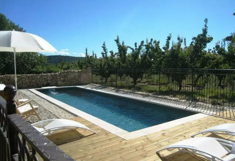 Aamiaismajoitus (B&B) Mas Du Moutet