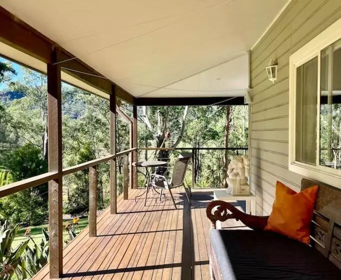 ベッドアンドブレックファースト Yanada