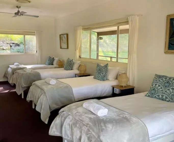 ベッドアンドブレックファースト Yanada