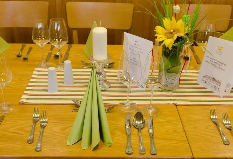 Hotelli Gasthof Zur Post