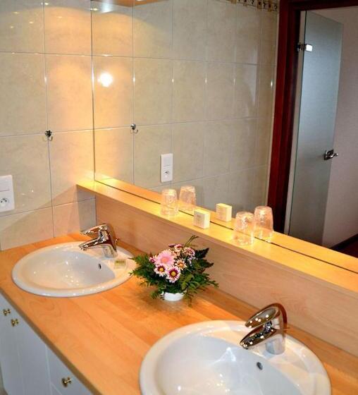 酒店 Hôtel Restaurant Roess