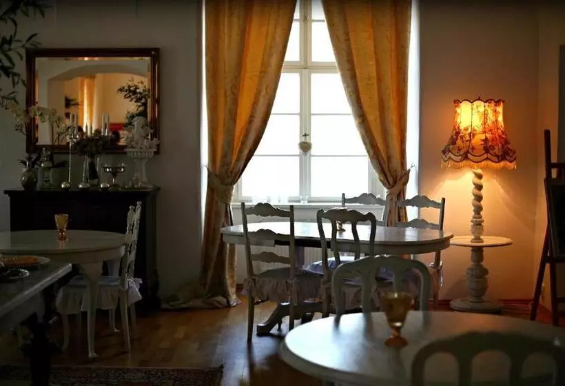 Hotelli Zámek Napajedla