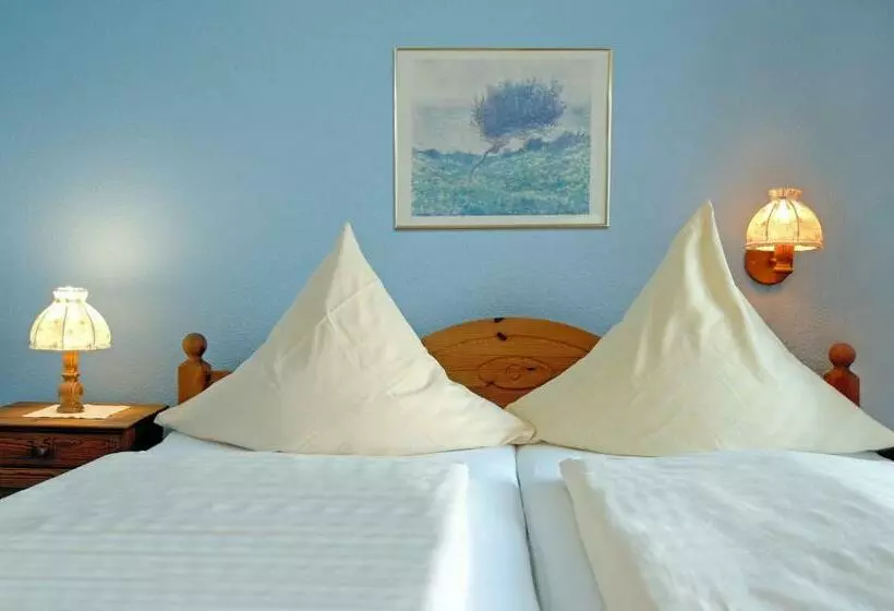 ペンション Restaurant Faehr Cafe