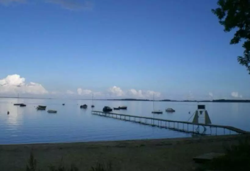 ペンション Restaurant Faehr Cafe