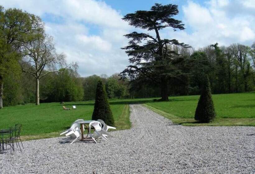 פנסיון Château De Yaucourt Bussus