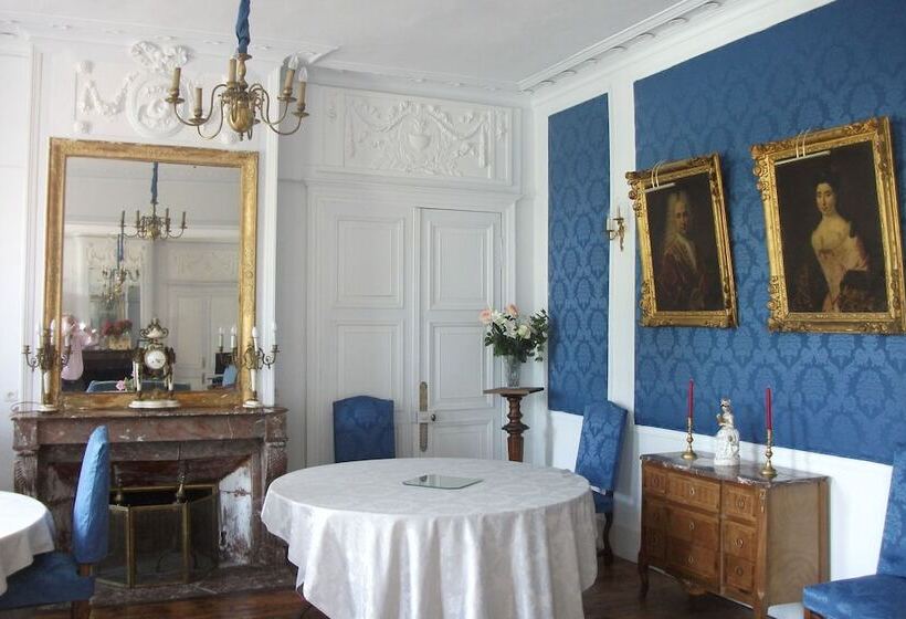 פנסיון Château De Yaucourt Bussus