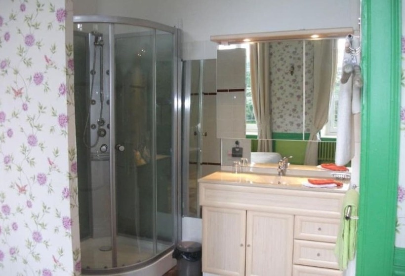 פנסיון Château De Yaucourt Bussus