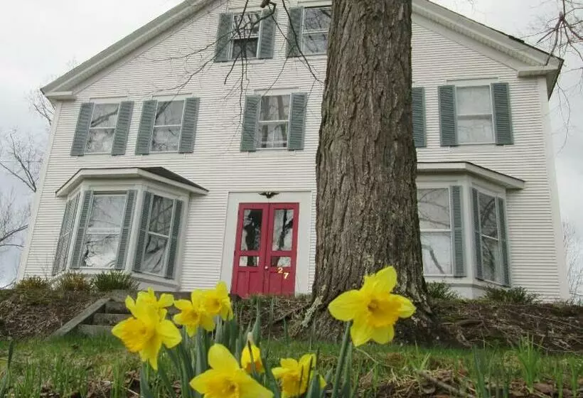 The Bridges Inn At Whitcomb House B&b