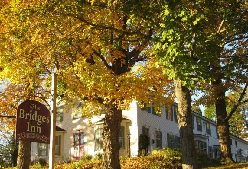 The Bridges Inn At Whitcomb House B&b