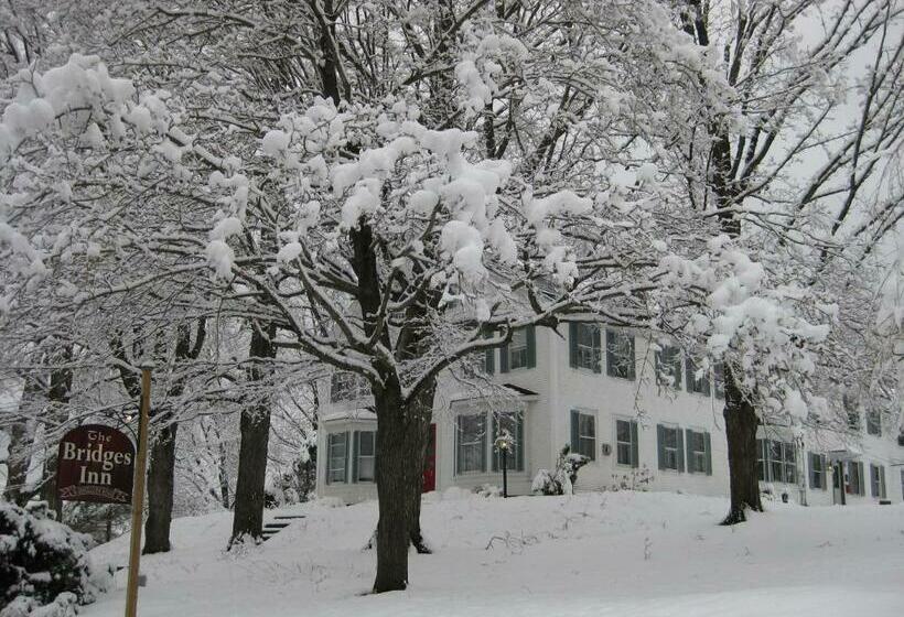 The Bridges Inn At Whitcomb House B&b