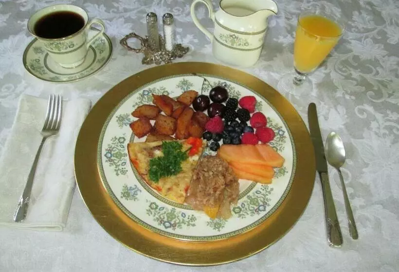 The Bridges Inn At Whitcomb House B&b