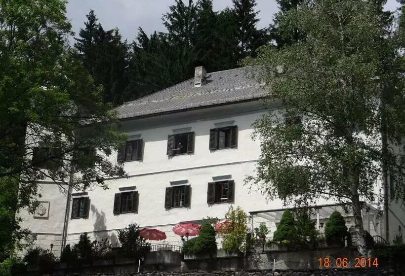 ユースホステル Schlosscafe Kirchbach