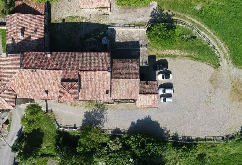 Aamiaismajoitus (B&B) Castello Malaspina Di Gambaro