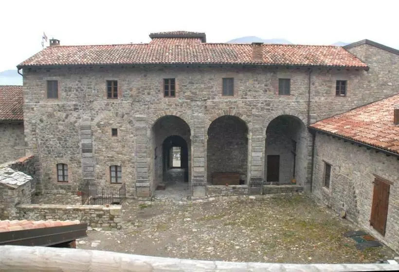 Aamiaismajoitus (B&B) Castello Malaspina Di Gambaro