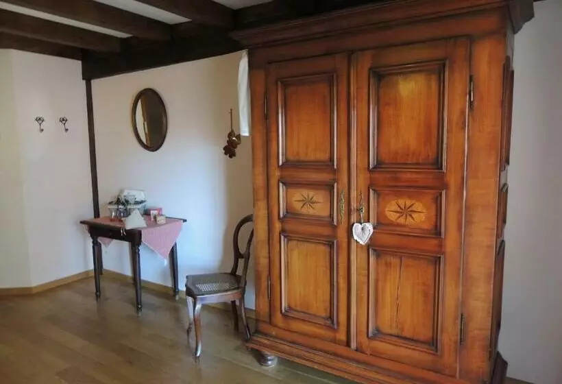 Aamiaismajoitus (B&B) Chambres D'hôtes S'burehiesel